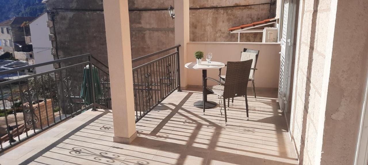 Apartments Villa Beba Komiža Εξωτερικό φωτογραφία