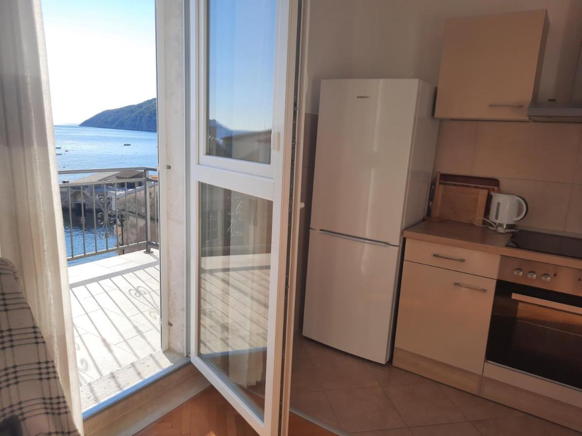 Apartments Villa Beba Komiža Εξωτερικό φωτογραφία