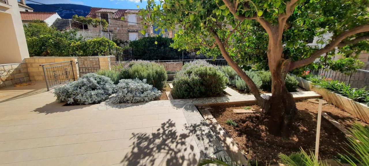 Apartments Villa Beba Komiža Εξωτερικό φωτογραφία
