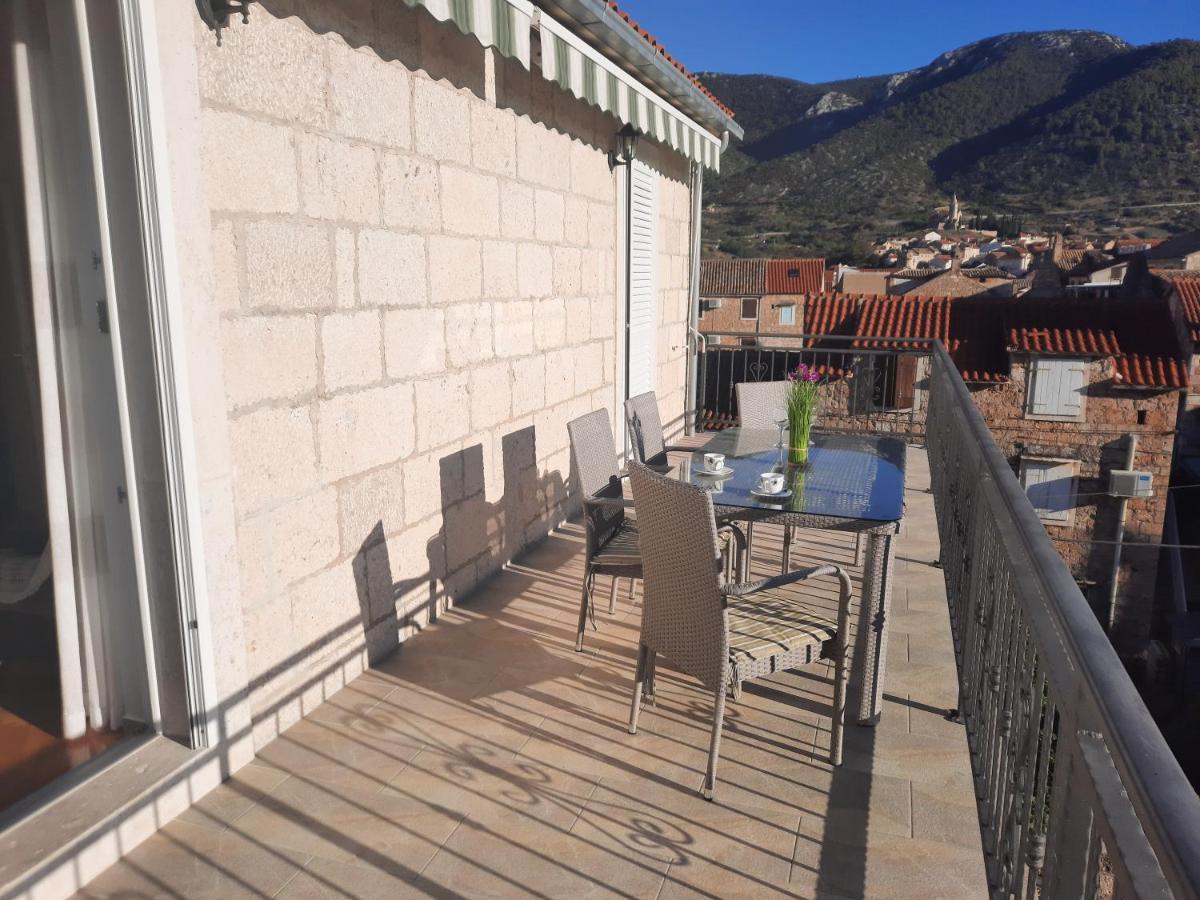 Apartments Villa Beba Komiža Εξωτερικό φωτογραφία