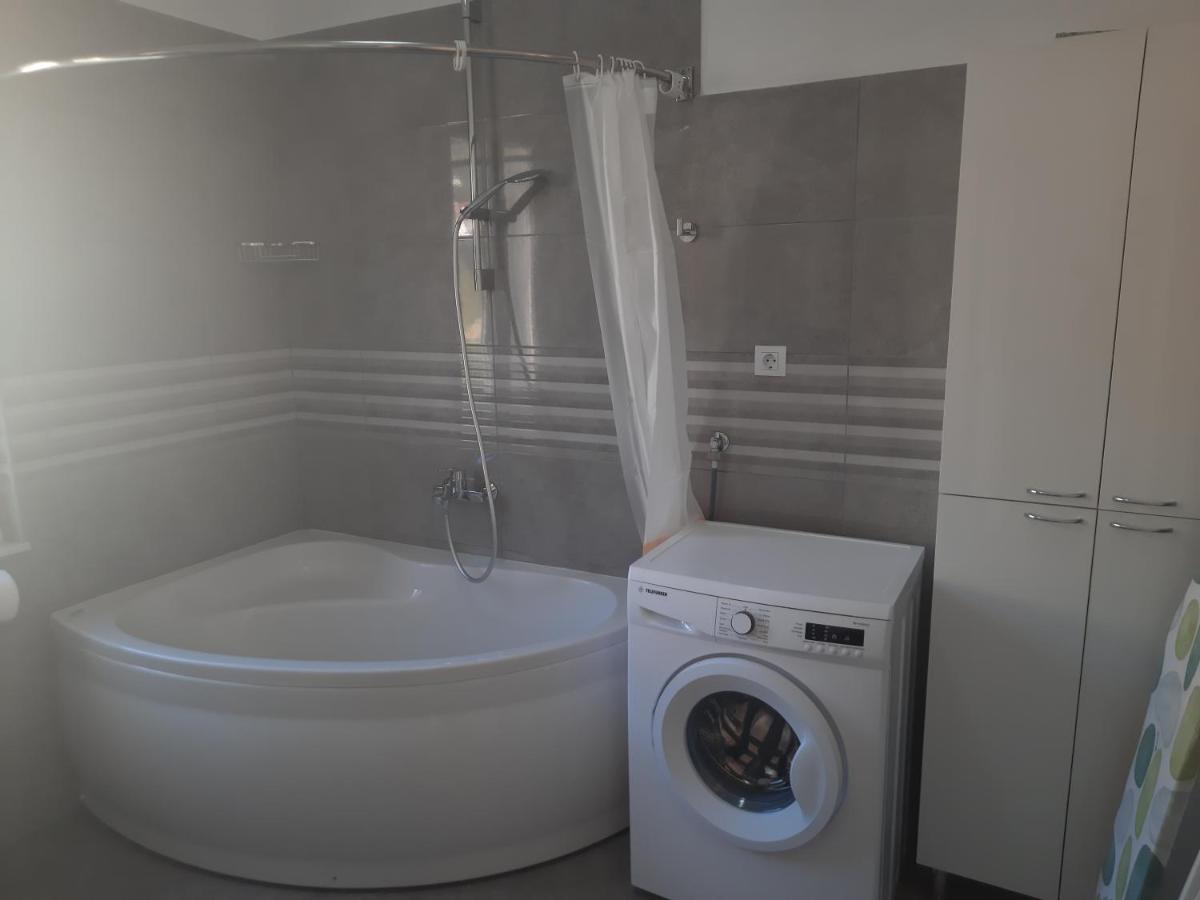 Apartments Villa Beba Komiža Εξωτερικό φωτογραφία