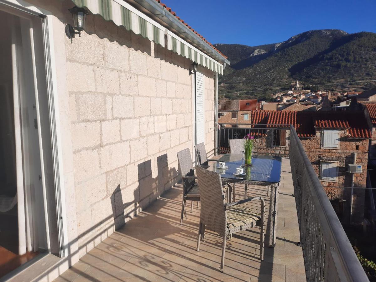 Apartments Villa Beba Komiža Εξωτερικό φωτογραφία