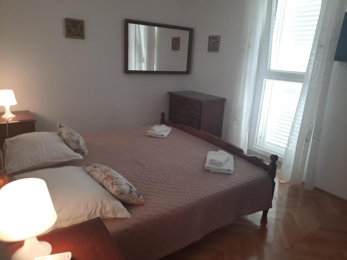 Apartments Villa Beba Komiža Εξωτερικό φωτογραφία