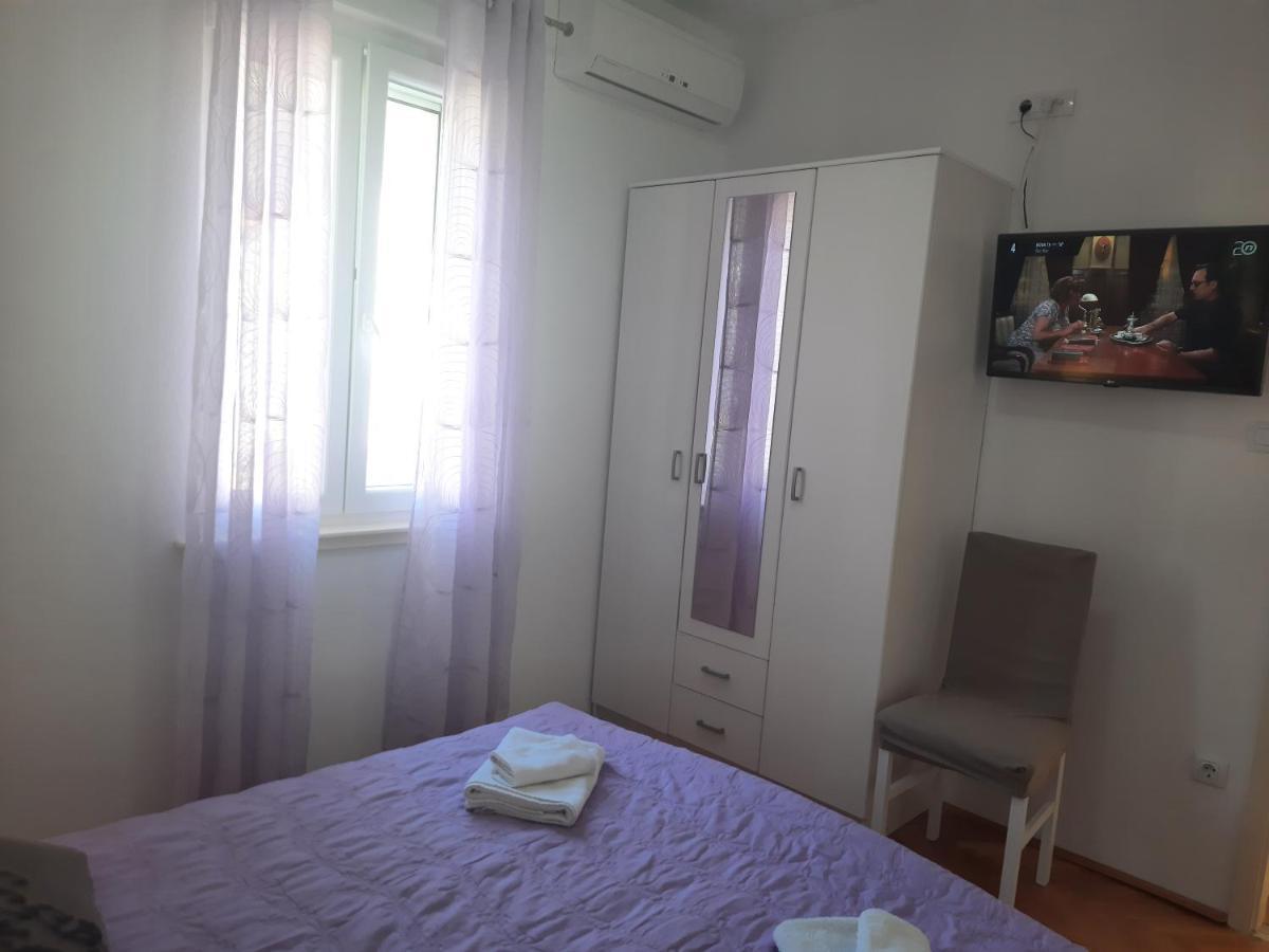 Apartments Villa Beba Komiža Εξωτερικό φωτογραφία